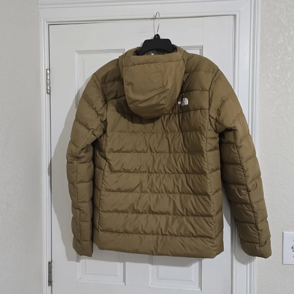 The North Face Men's Tan Puffer Jacket Size M - Picture 5 of 8